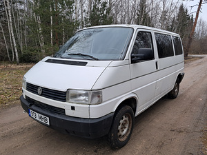 Volkswagen Caravelle (1 фото из 7)