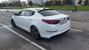 Kia Optima 1.7 Disel (6 foto / 15)
