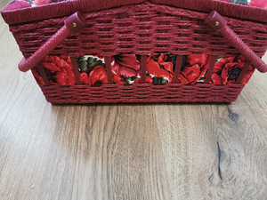 Kast näputöö, õmblemine, nõelad, õmblemi (4 foto / 5)