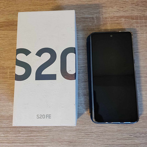 Samsung Galaxy S20 FE (3 foto / 4)