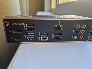 TUF GAMING B660M-PLUS D4 (7 foto / 7)