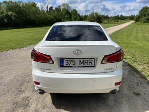 Lexus IS250 F-sport (5 foto / 11)
