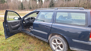 Volvo V70 125kw 2.5 (6 фото из 8)