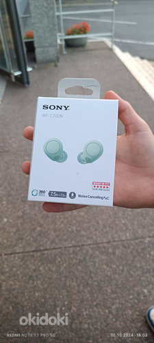 Sony wf-c700n