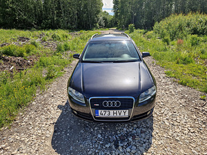 Audi A4 2007, S-line (2 foto / 12)