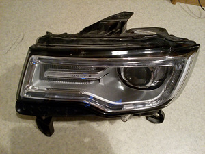 Jeep Grand Cherokee (WL) 04.2013- (1 foto / 3)