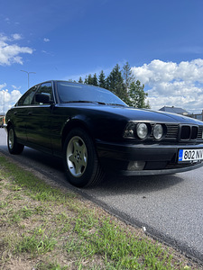 BMW 520i (3 foto / 6)