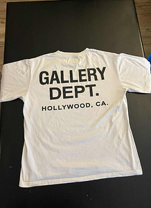 Gallery dept t-särk (2 foto / 4)