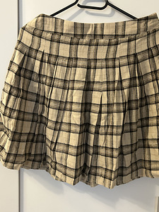Skirt (1 foto / 3)