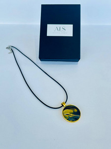 Käsitsi valmistatud medaljon, teostatud fluid art tehnikas. (5 foto / 6)
