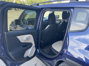 Jeep Renegade Ukraina numbrimärkidega (5 foto / 6)