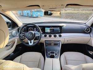 Mercedes-Benz E350 (11 фото из 14)