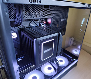High-end arvuti mängurile RTX 5080/9900X/32/2TB (4 foto / 7)