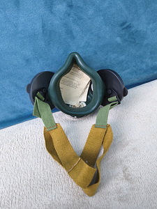 Resperator size 2 Gasmask (3 foto / 3)