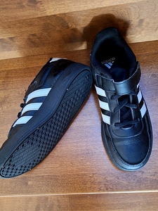 Adidase tossud s 34 (3 foto / 4)