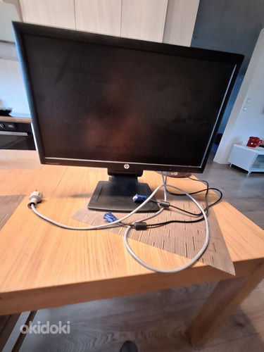 HP MONITOR