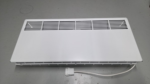 Elektroonilise termostaadiga Ensto elektriradiaator 1000W (1 foto / 4)