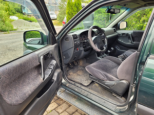 Opel Frontera 2.2D (6 фото из 8)