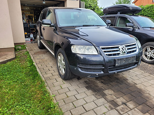 Volkswagen Touareg 4.9 D V10 (3 foto / 15)