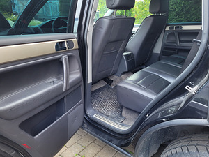 Volkswagen Touareg 4.9 D V10 (13 foto / 15)