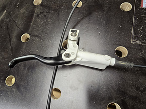 Shimano hüdraulilised pidurid (3 foto / 10)