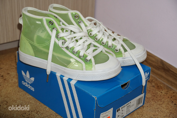 Кроссовки Adidas