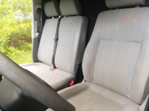 VOLKSWAGEN TRANSPORTER T5 1,9TDI 75kW (9 foto / 11)