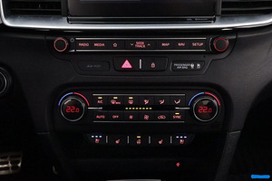KIA CEED 2018 DIISEL, AUTOMAAT (8 foto / 10)