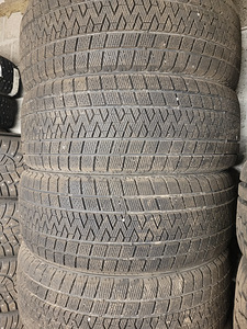 235/50 R19 (2 foto / 2)