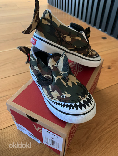 Vans Slip On Camo Shark 26