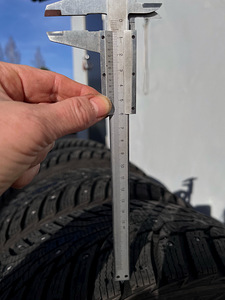 Зимние шины Nexen Winguard 225/45 R17 91T (шипованные) (4 фото из 10)