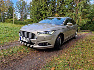 Ford Mondeo (2 foto / 15)