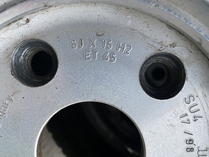 Audi R15 M/S 195/65/15 (6 foto / 7)