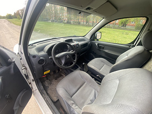 Citroen Berlingo 1.9D (5 foto / 8)