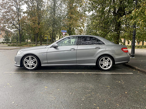 Mercedes-Benz E200 Cdi AMG Optic (3 foto / 9)