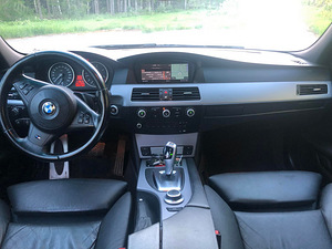 BMW e61 530D 173kW m-pakett (7 foto / 14)