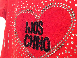 Moschino uus t-särk s.M (4 foto / 9)
