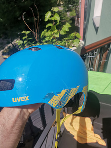 Laste kiiver UVEX (2 foto / 5)