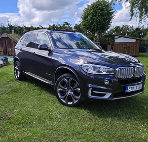 Продается BMW Xdrive 40d 3.0 230kW x5 comfort (1 фото из 12)