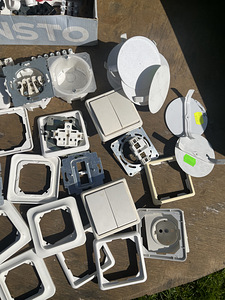 Suur elektrimaterjalide komplekt – ABB, GE, Berke (7 foto / 10)