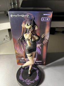 Anime figure Albedo (1 foto / 3)