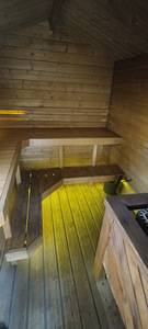 Saun ratastel (4 foto / 6)