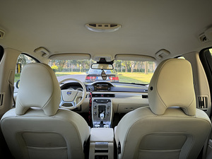 Volvo V70 2012 aasta (1 foto / 10)