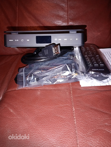 DVD pleier uus pakendis koos puldiga
