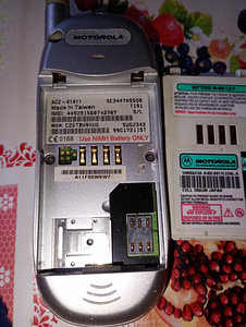 Nokia nuppudega klapiga koos laadijaga (3 foto / 5)