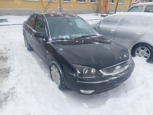 Ford Mondeo mk3 2.2 114kw 6k manual (1 foto / 10)