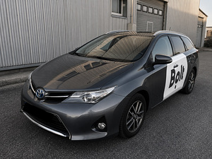 AUTORENT TOYOTA AURIS HYBRID + LPG | AUTORENT BOLT (4 foto / 9)