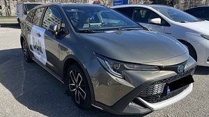 Auto rent taksos BOLT TOYOTA COROLLA HYBRID LPG (1 foto / 8)