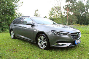 Opel Insignia 2.0 125kW (2 foto / 12)