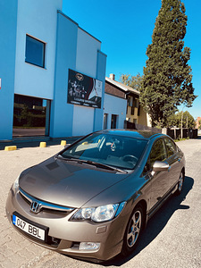 Honda Civic (5 foto / 10)